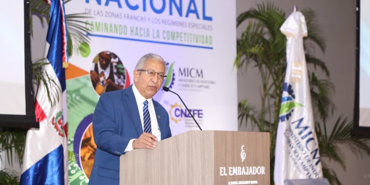 RD cuenta con 673 empresas en 74 parques industriales que generan más de 171,000 empleos