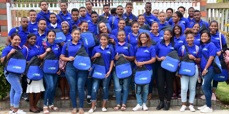 Crece matricula de bachilleres de alto rendimiento becados por Inafocam