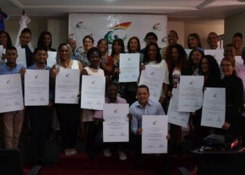 Cultura reconoce a folkloristas en el Día Nacional del Folklore