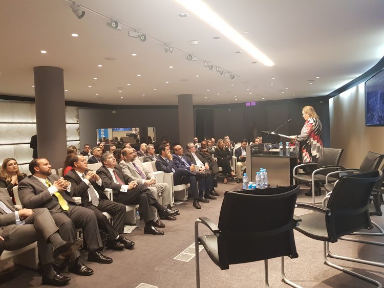 Empresarios españoles interesados en invertir en el sector zonas francas en RD