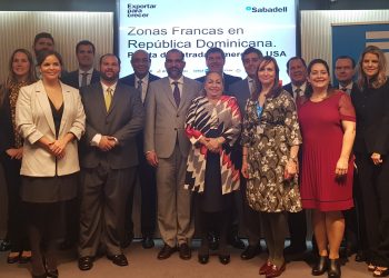 Empresarios españoles interesados en invertir en el sector zonas francas en RD