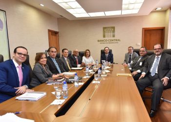 Sector eléctrico informa al BCRD sus planes de inversión