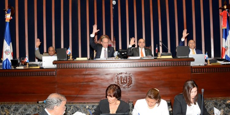 Senado aprueba proyecto regula sistema penitenciario correccional