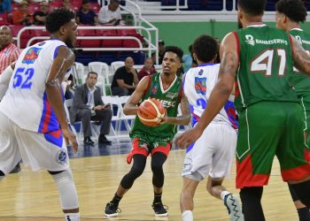 Bameso domina fácil a San Lázaro en la apertura del TBS Distrito 2020