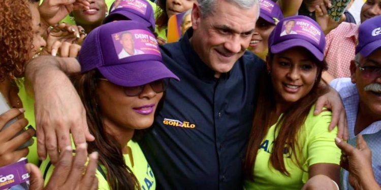 Gonzalo Castillo destaca logros gobiernos del PLD