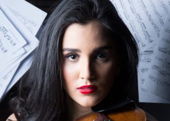 Aisha inicia nueva gira mundial Raíces