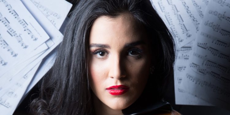 Aisha inicia nueva gira mundial Raíces