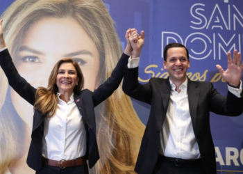 Hugo Beras exhorta a trabajar sin descanso por el triunfo de Carolina Mejía