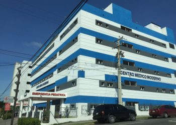 Técnico de Claro ingresado a centro de salud con hematoma en brazo y un pie