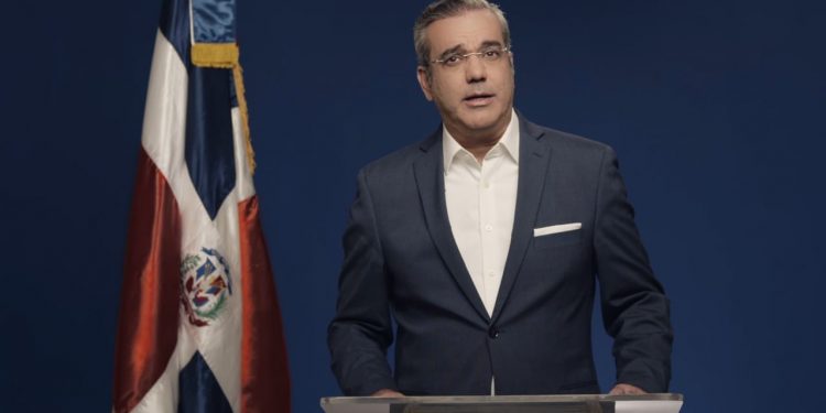 En mensaje al país Abinader invita a votar por el cambio