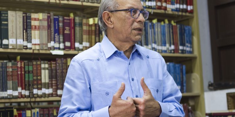 Bibliófilos podrán a circular “Obras Completas” de Tomás Hernández Franco