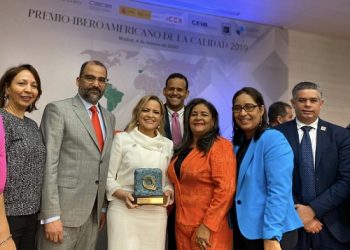 Hospital Doctor Hugo Mendoza gana máximo galardón Premio Iberoamericano Calidad