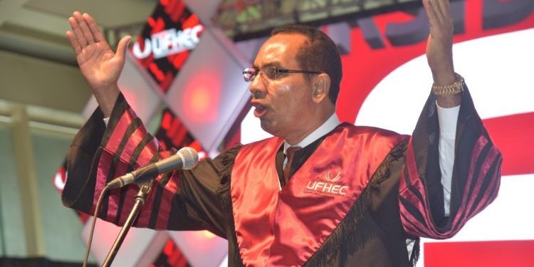 La Universidad UFHEC ha graduado 29,952 profesionales en 29 años de fundada