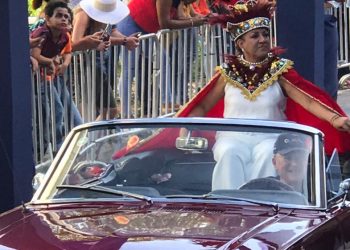 Milly Quezada primera mujer coronada reina del “Carnaval de Punta Cana”