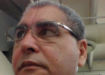 Margarita:  ¿No “está linda la mar”?