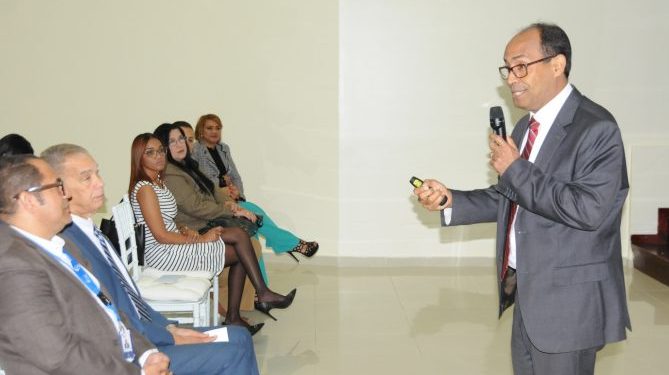 IDAC imparte charla sobre función pública y prácticas anticorrupción