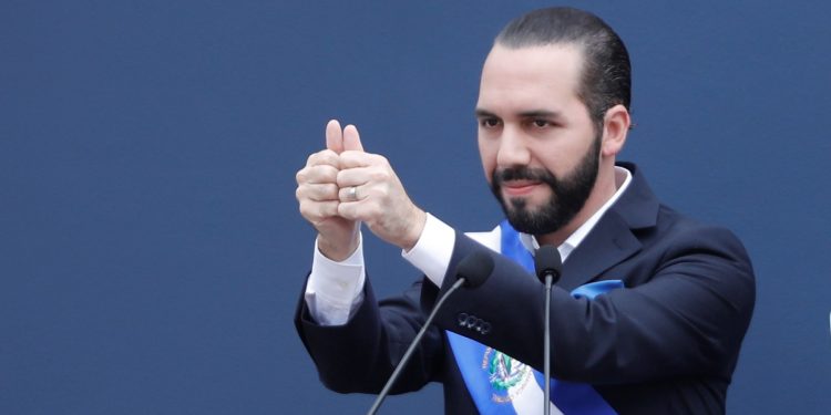 El Salvador: ¿Está Nayib Bukele en la primera etapa de una dictadura personalista?