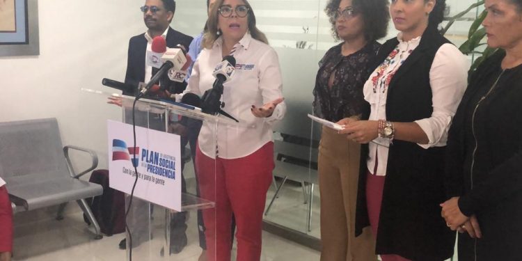 Iris Guaba defiende licitación para adquisición de electrodomésticos