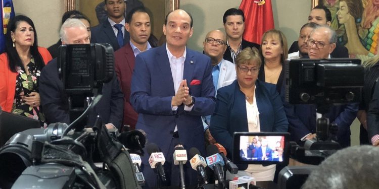 Ramfis insiste en que tiene derecho a ser candidato a la presidencia de RD