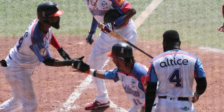 República Dominicana vence a Panamá y avanza en la Serie del Caribe