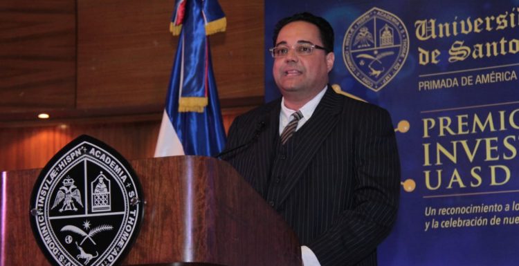 Rectora dice científicos de la UASD impulsan el desarrollo de RD