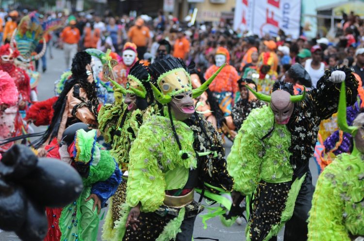 ASDE anuncia celebración del Carnaval Santo Domingo Este 2020