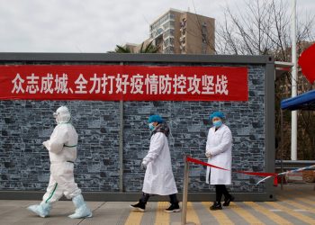 Ascienden a 425 los muertos por el coronavirus en China