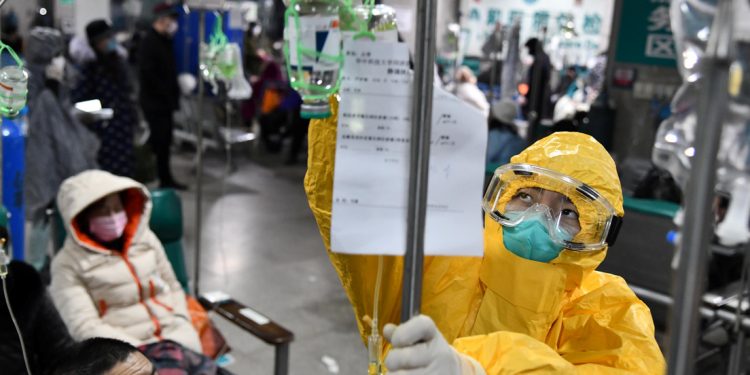 Aumentan a 492 los decesos en China por el coronavirus