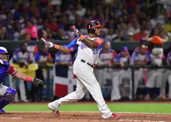 Tres peloteros dominicanos en equipo todos estrellas Serie del Caribe