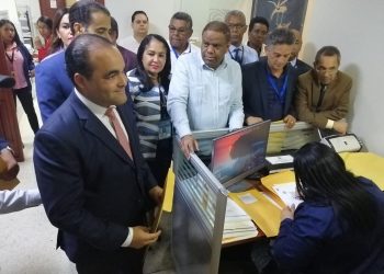 PLD inscribe candidaturas para las elecciones de mayo