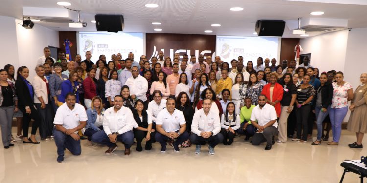 MICM pone en marcha Aula Emprendedora para educar formadores