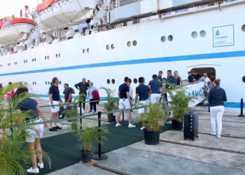 Trasladan cruceristas al aeropuertos de La Romana, AILA y Punta Cana