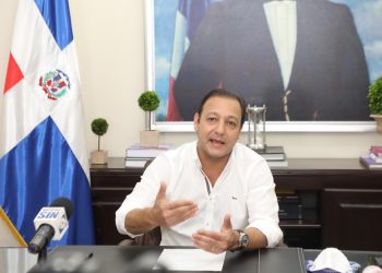 Abel Martínez exhorta a población de Santiago a no salir de las casas