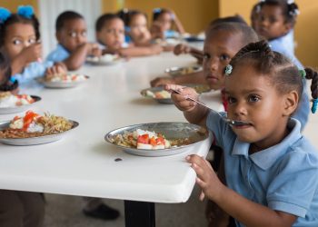 ONU respalda Gobierno suministre alimentos a estudiantes