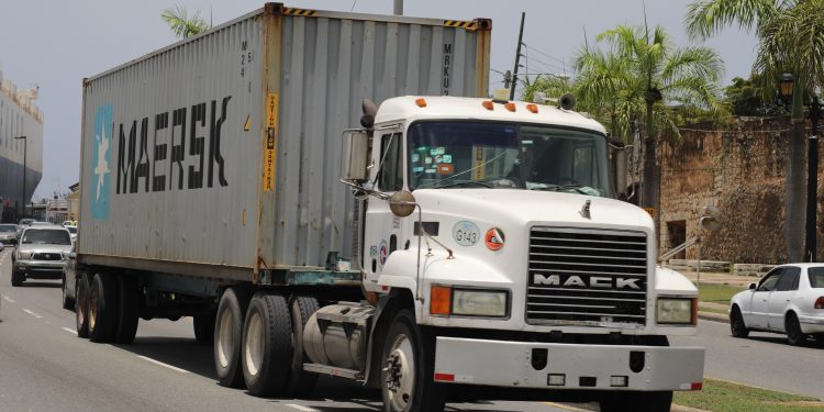 Intrant prohíbe circulación de vehículos de carga durante asueto Semana Santa