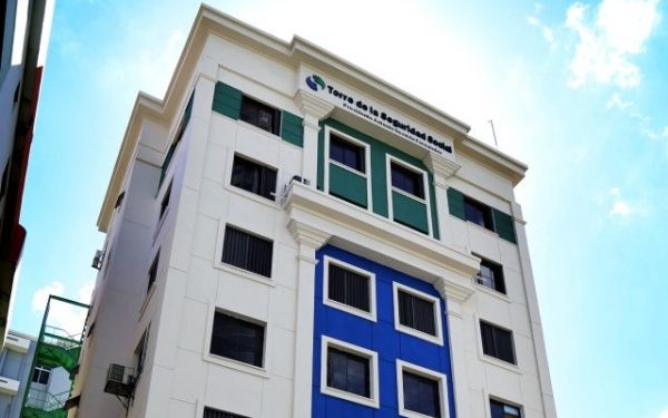 Más 64, 215 personas firman carta de solicitud se modifique ley de las AFP permita dar tres sueldos a afiliados