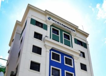 Más 64, 215 personas firman carta de solicitud se modifique ley de las AFP permita dar tres sueldos a afiliados