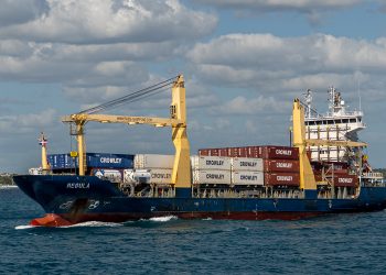 Línea naviera Crowley inicia nueva  ruta marítima “Super Feeder Service a través de DP World Caucedo