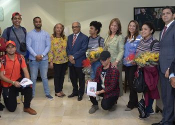 Llegaron a RD estudiantes evacuados de China por coronavirus