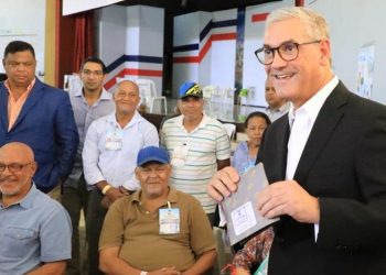 Gonzalo Castillo: "por lo que hemos visto las votaciones marchan bien"