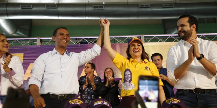 Margarita hace campaña por Domingo Contreras en el Distrito Nacional