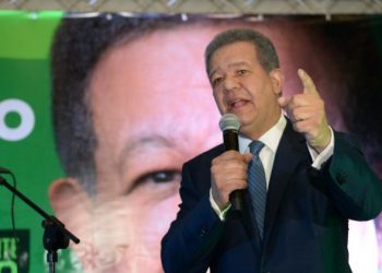 Leonel Fernández preocupado por retroceso democrático e institucional de RD