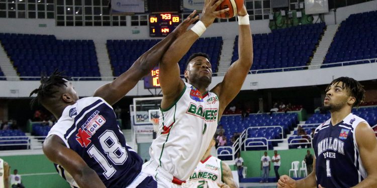 Luis Santos encesta 24 puntos y atrapa 17 rebotes en triunfo de Bameso