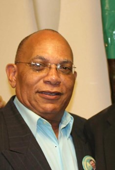 Las manifestaciones, marchas y cacerolazos deben transformarse en votos