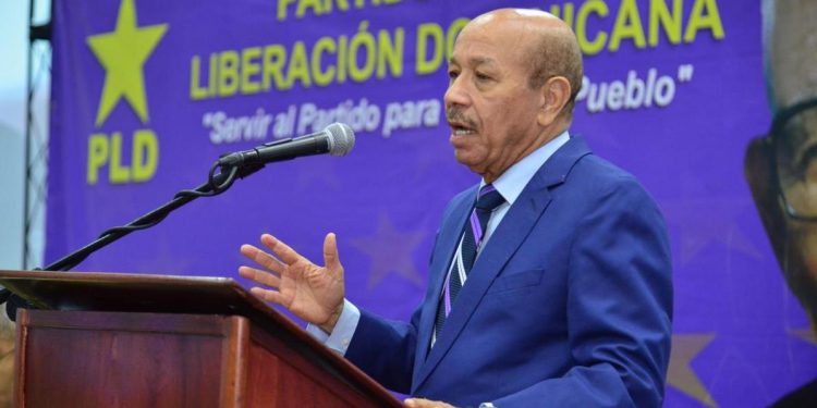 Montás recuerda a Leonel que el CES fue la plataforma para aprobar Constitución del 2010