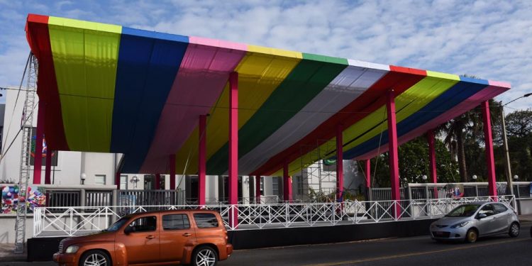 Avanzan los preparativos para el Desfile Nacional del Carnaval del domingo