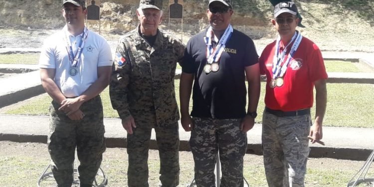 Fuerza Aérea y Policías se reparten el oro tiro con pistola de los juegos