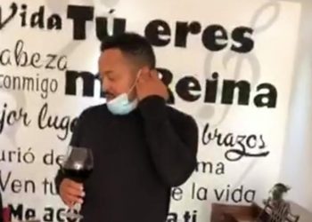 Wason encendió las redes anoche en su primer Live desde su Finca