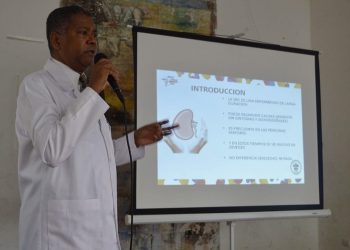 Hospital Padre Billini imparte charlas sobre el cuidado del riñón en centros educativos Zona Colonial