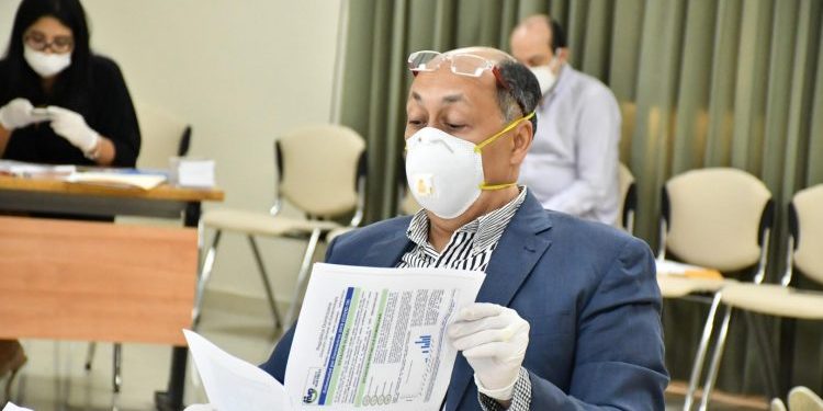 Comisión bicameral sugiere viabilizar las pruebas del virus Covid-19 a la población